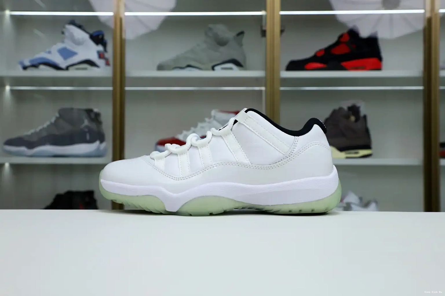 AIR LEGEND Kimikick JORDAN BLUE LOW 11 RETRO 0811